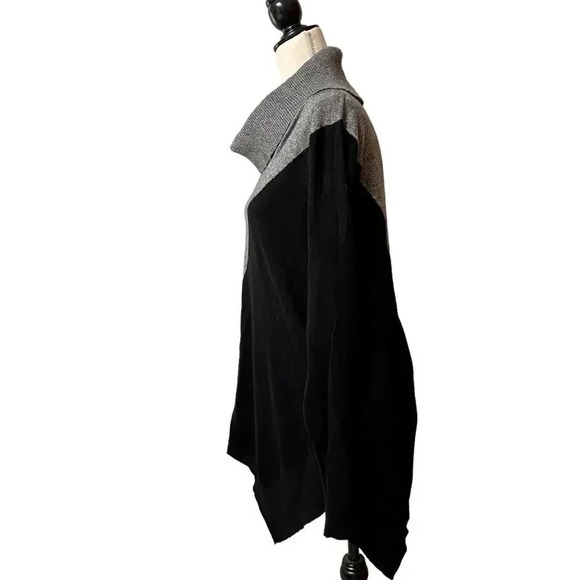 Calvin Klein Black Gray Colorblock Turtleneck Sweater Medium Asymmetrical Hem - Picture 7 of 14
